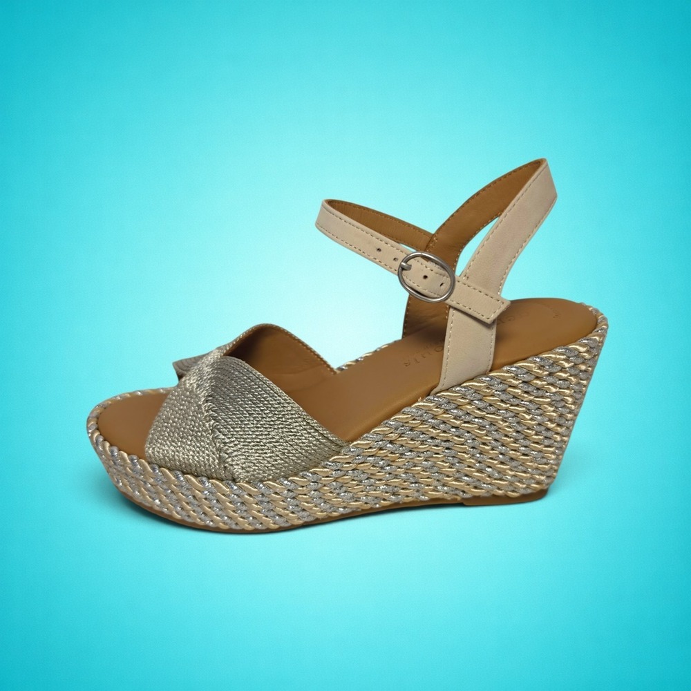 New Women's Gentle Souls by Kenneth Cole Nola Stone Wedge Sandals, size 7.5